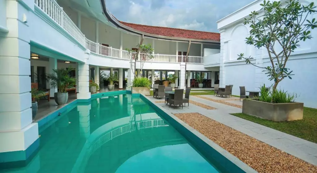 Hibiscus Beach Hotel and Villas
